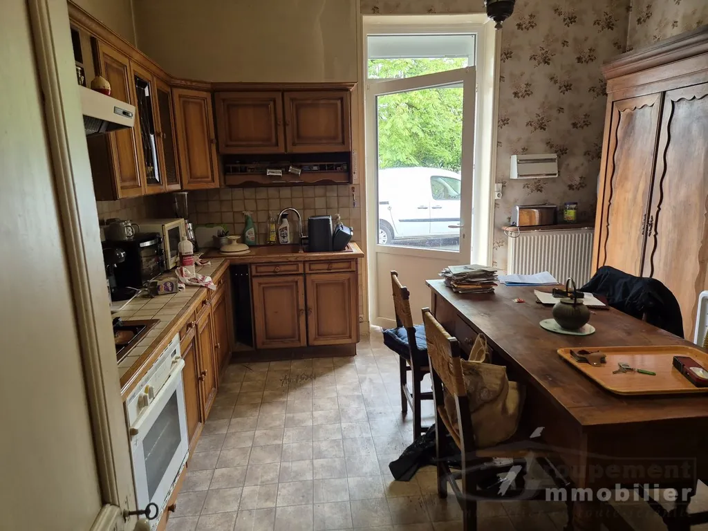 Maison de village à Razac-sur-l'Isle de 179 m² avec 5 chambres 