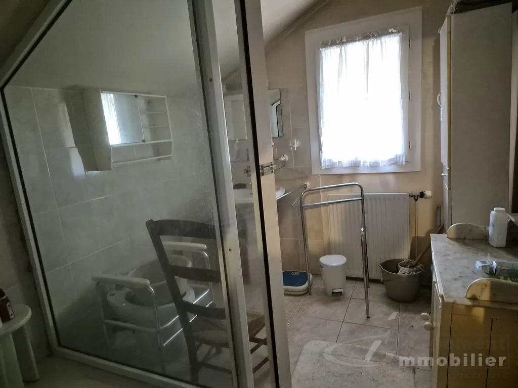 Maison de village à Razac-sur-l'Isle de 179 m² avec 5 chambres 