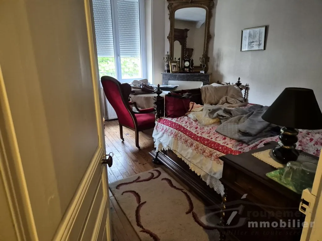 Maison de village à Razac-sur-l'Isle de 179 m² avec 5 chambres 