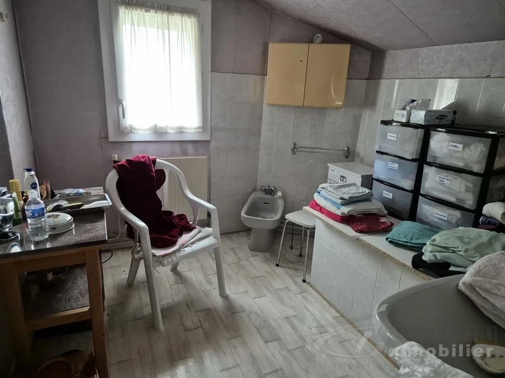 Maison de village à Razac-sur-l'Isle de 179 m² avec 5 chambres 