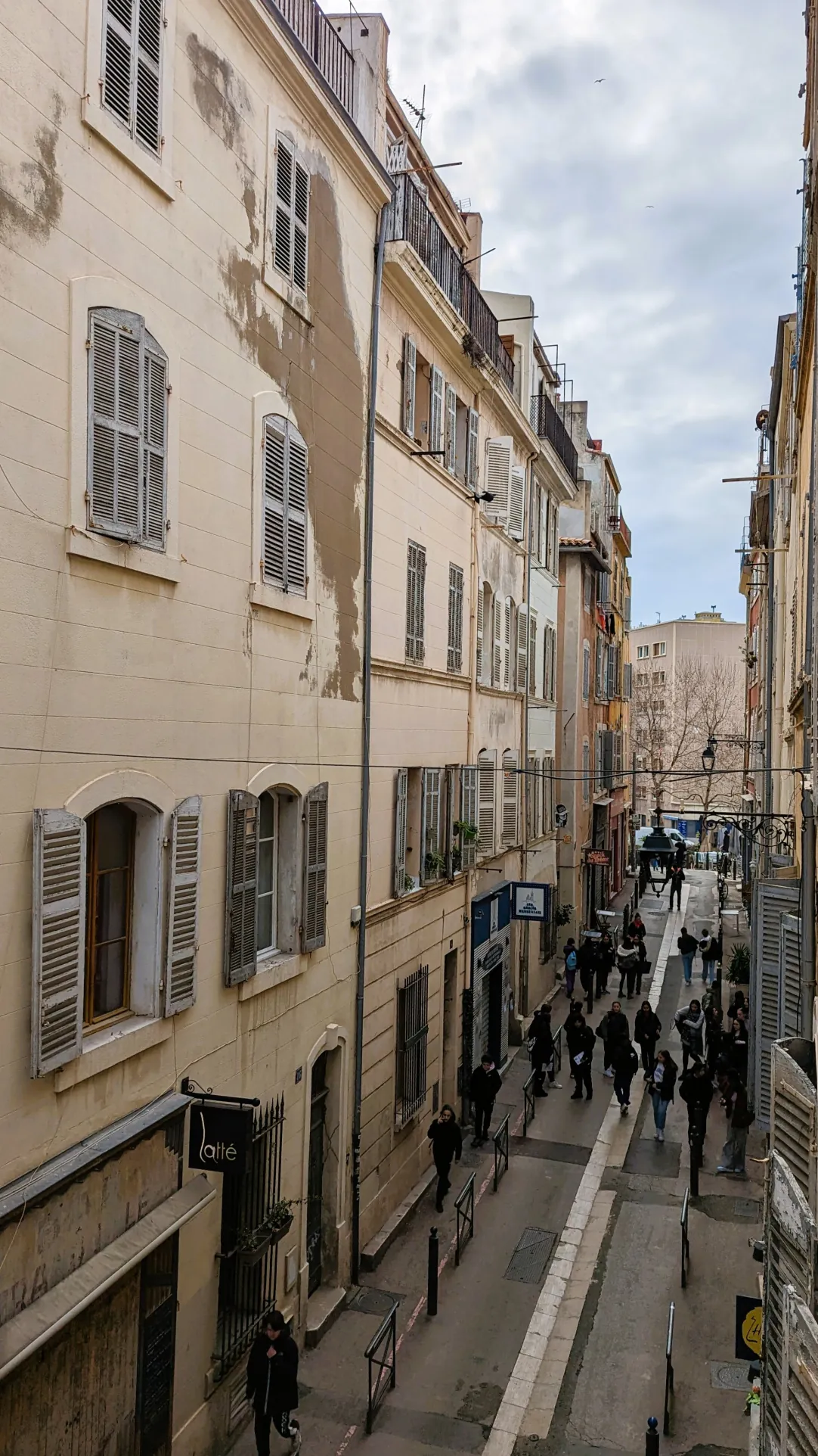 Appartement T1 bis rénové de 28 m² dans le quartier du Panier à Marseille 