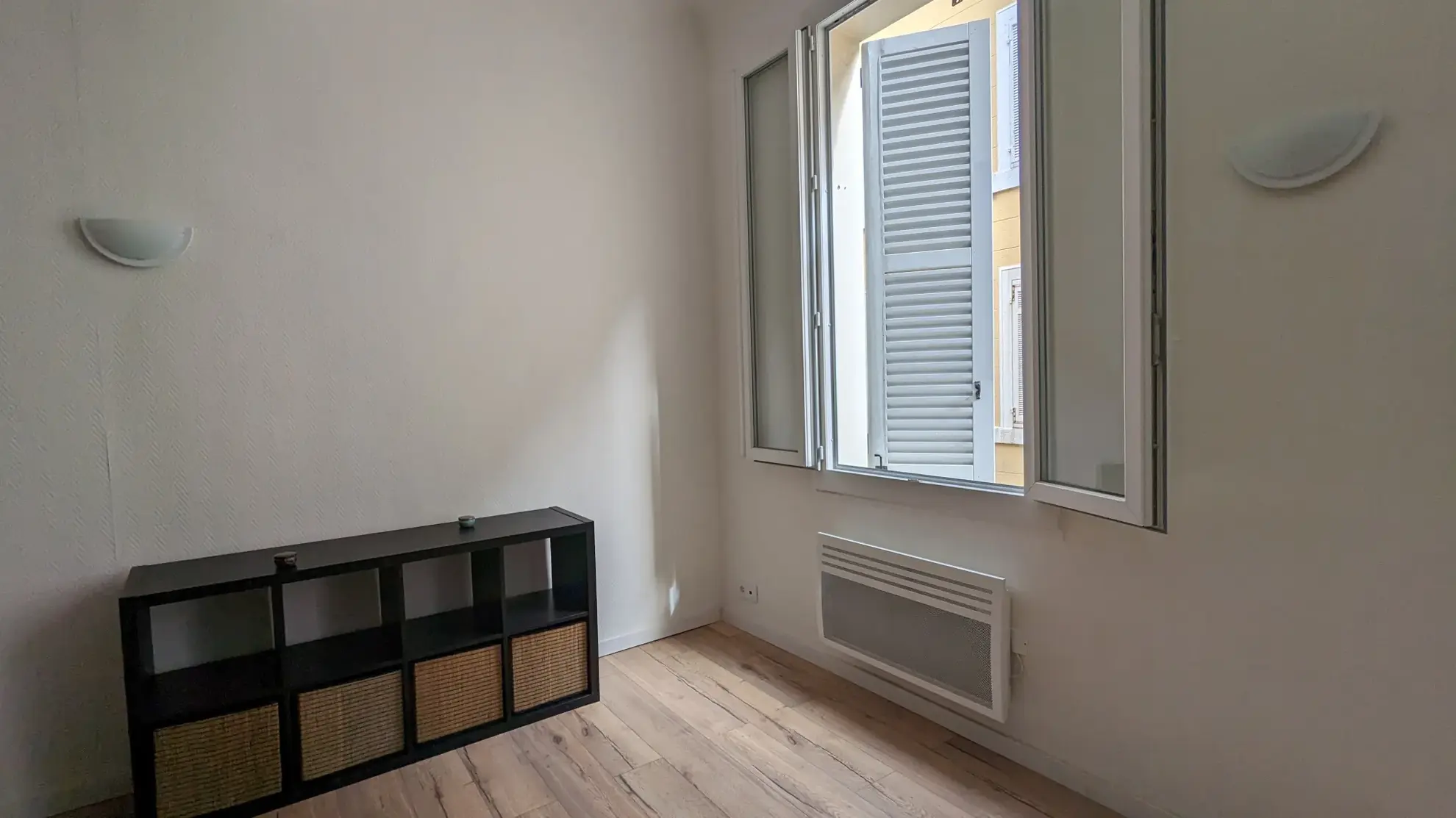 Appartement T1 bis rénové de 28 m² dans le quartier du Panier à Marseille 