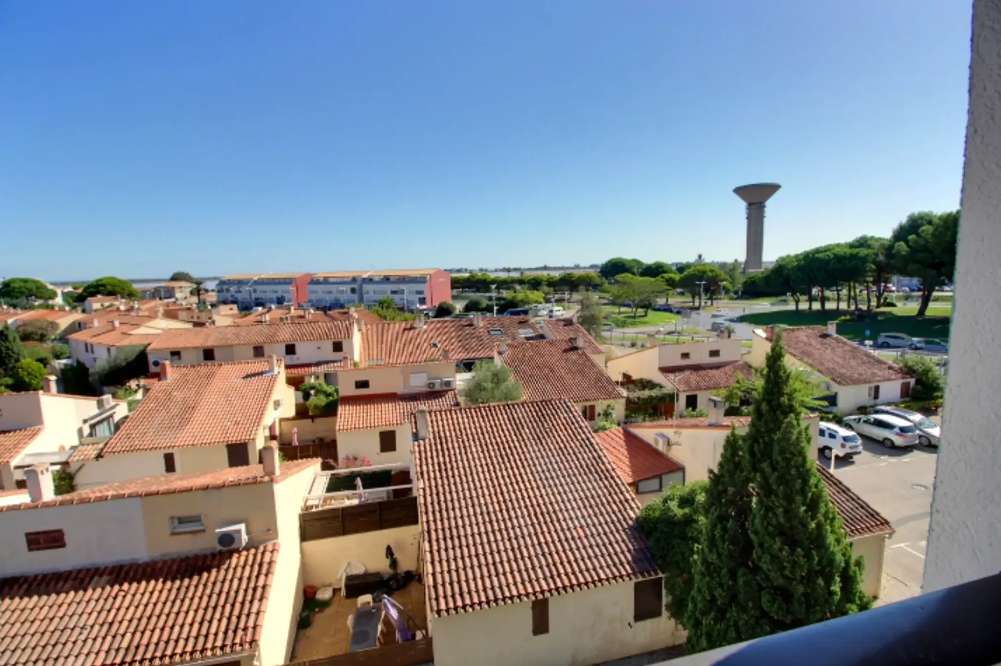 Studio meublé avec piscine et vue dégagée à Le Grau du Roi - Secteur Palais de la Mer 