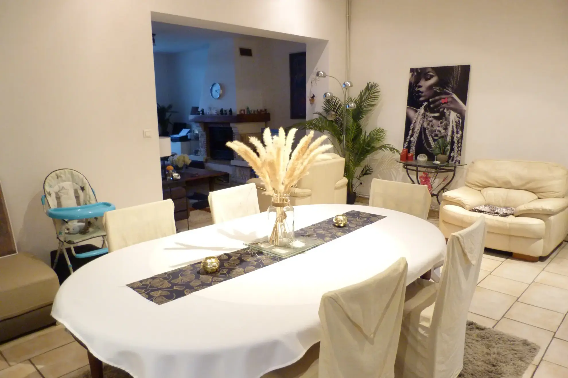 Belle maison anglo-normande avec piscine et vue sur la Seine à Arelune-en-Seine 