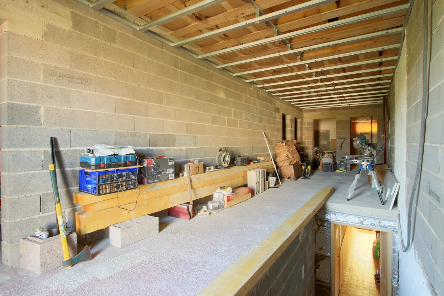 Maison à rénover avec grand potentiel près de Rémilly 