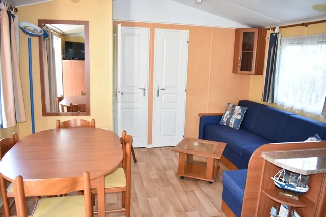 Terrain de loisirs de 222 m² avec mobil-home et local en dur à Saint Georges-Foulerot 