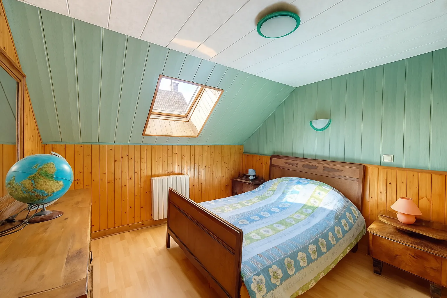 Grande maison familiale de 270 m² avec jardin et dépendances proche villes et écoles 