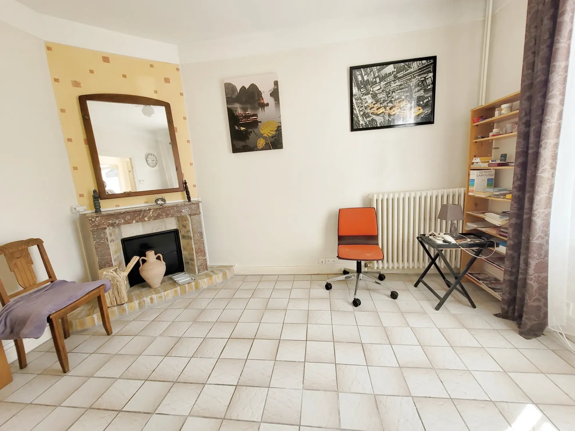 Maison de ville à Sainte-Savine avec jardin et dépendances 