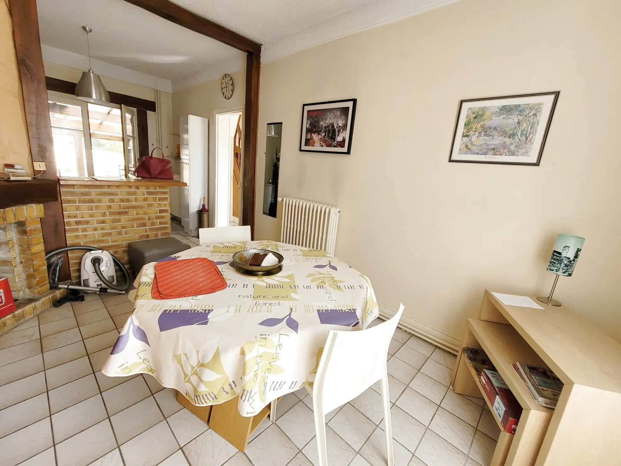 Maison de ville à Sainte-Savine avec jardin et dépendances 