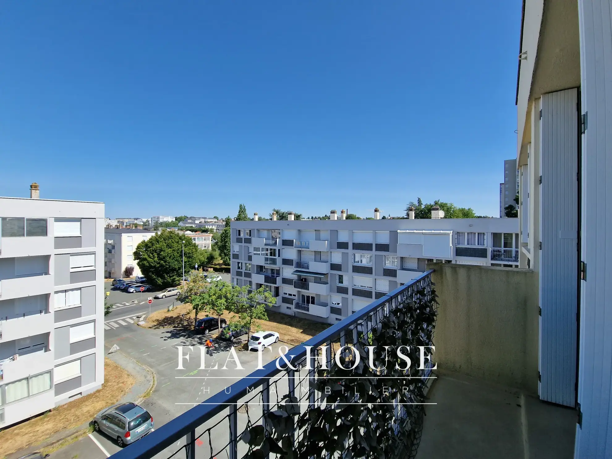 Appartement T3 à vendre à Cholet avec cave et parking, dernière étage 