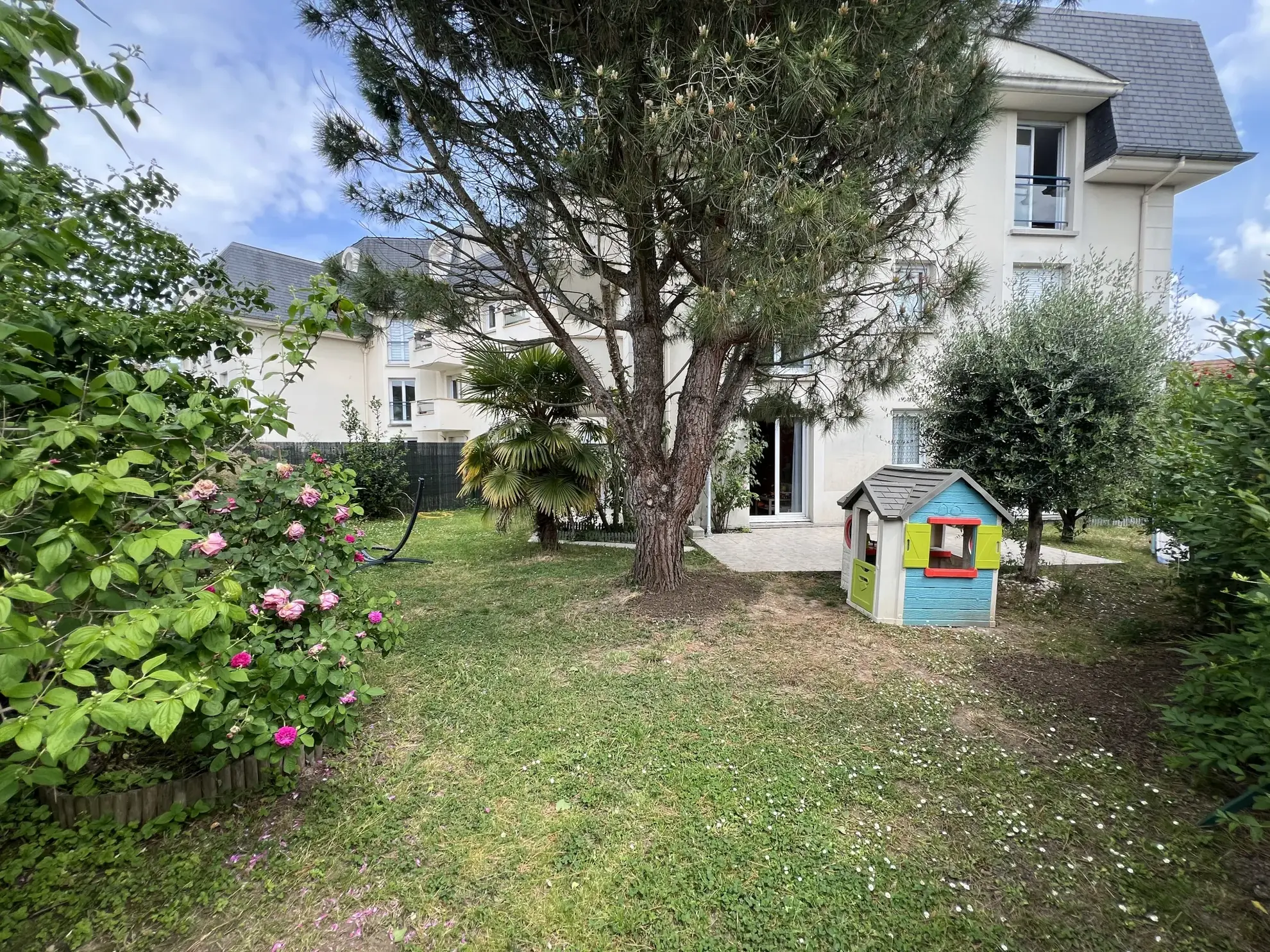 Appartement de 66,75m² avec jardin et box à Pontault-Combault, proche RER