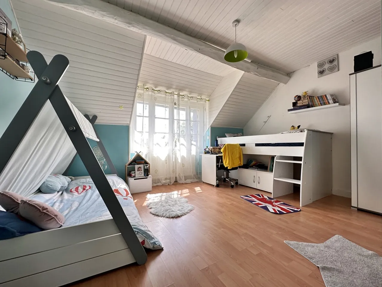 Ferme briarde à rénover avec jardin à Longueville – 3 chambres, 902 m² 