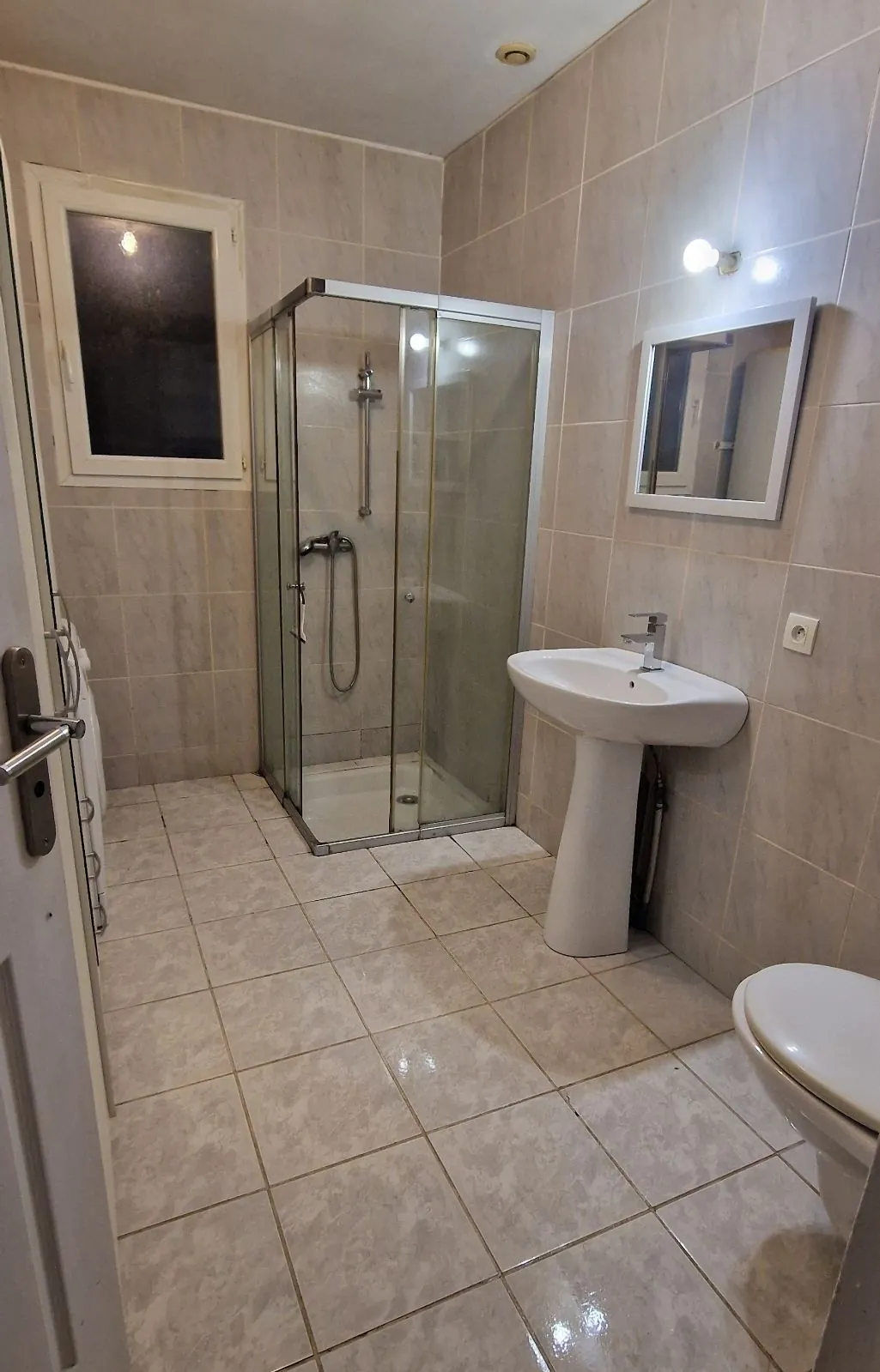 A vendre maison moderne à Revel avec terrain de 1460 m2 et panneaux solaires en 31250 