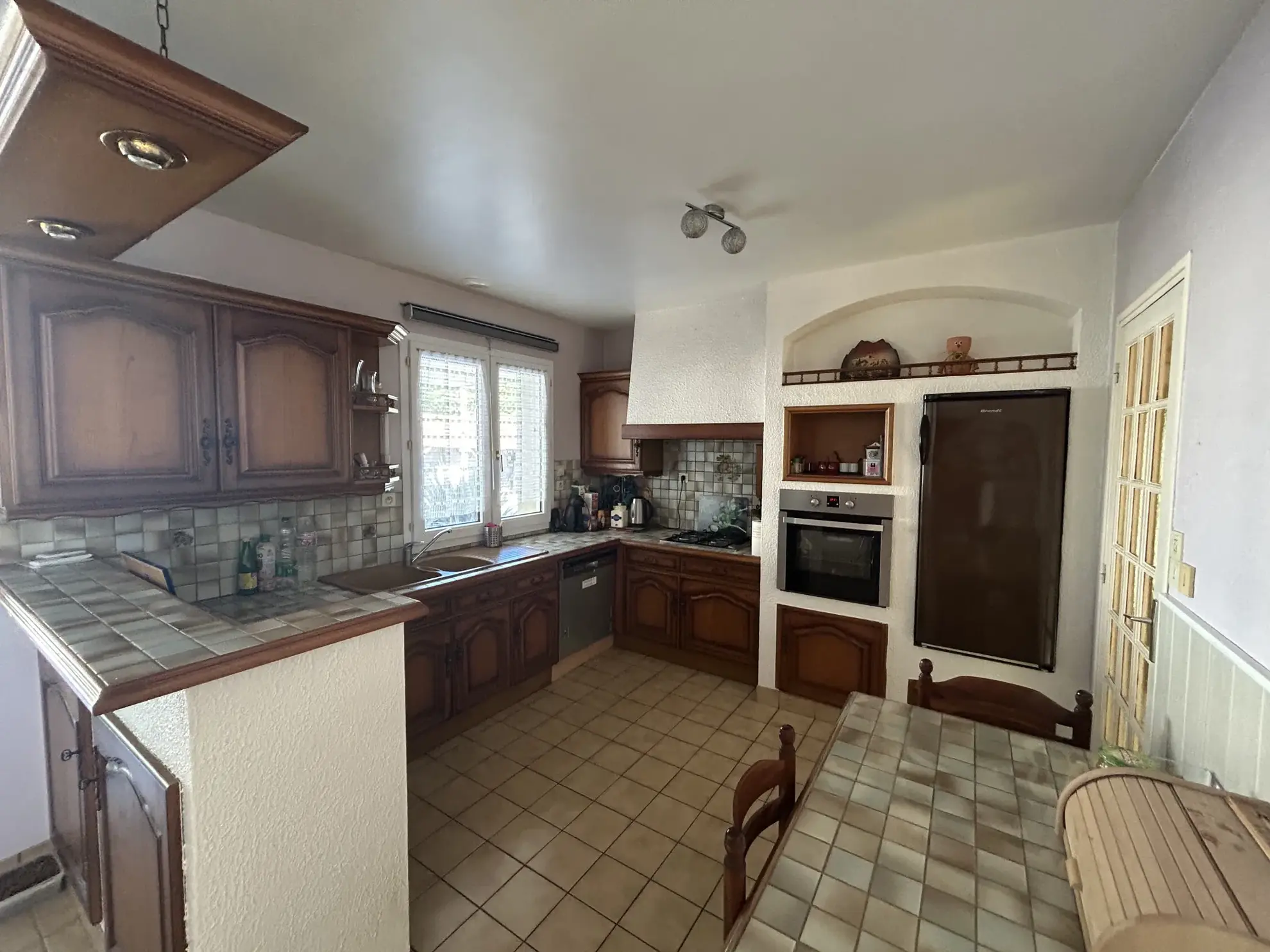 Maison de Village avec Grand Terrain à Quistinic - Vue Dégagée, Calme et Spacieux 