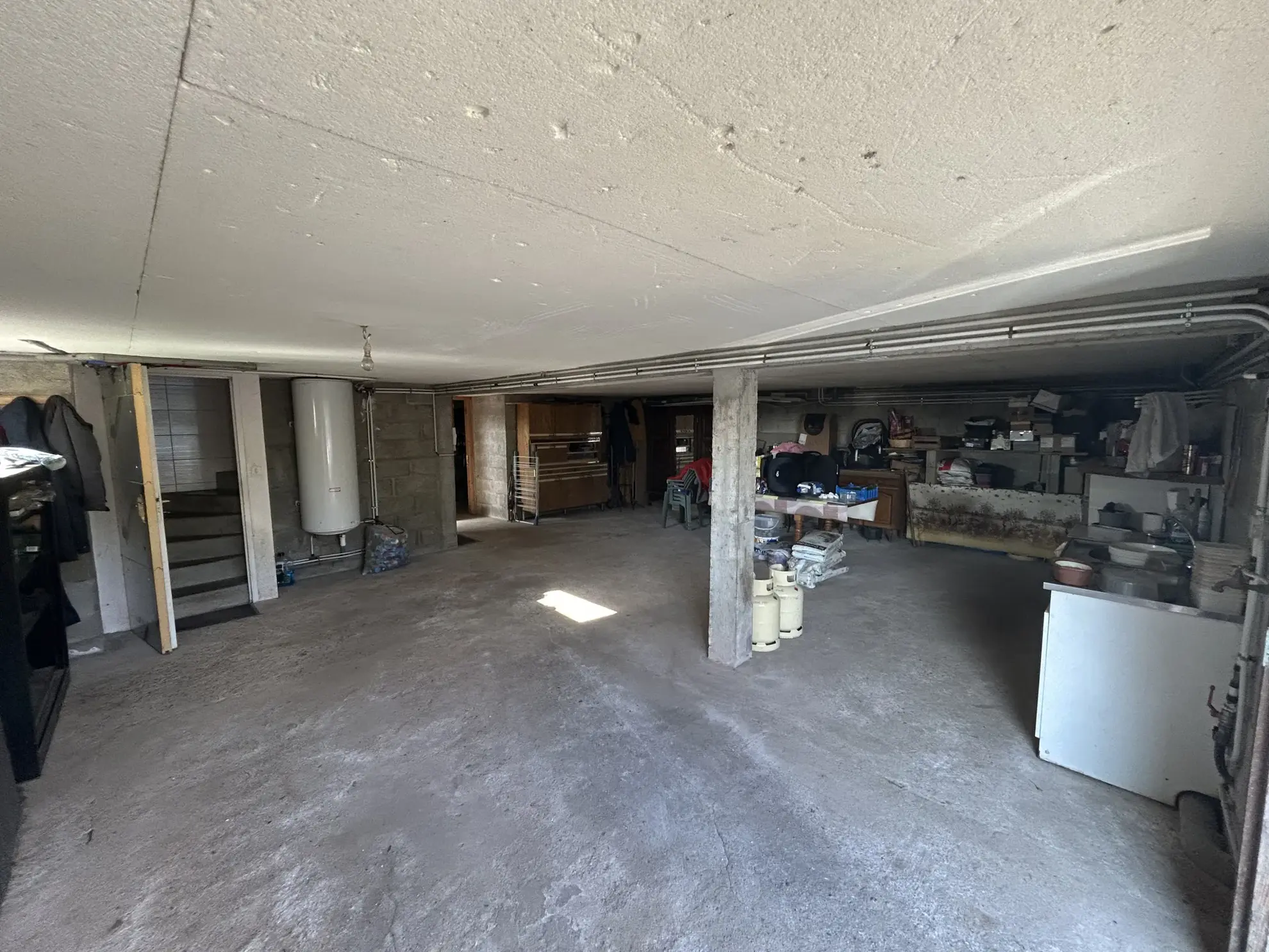 Maison de Village avec Grand Terrain à Quistinic - Vue Dégagée, Calme et Spacieux 