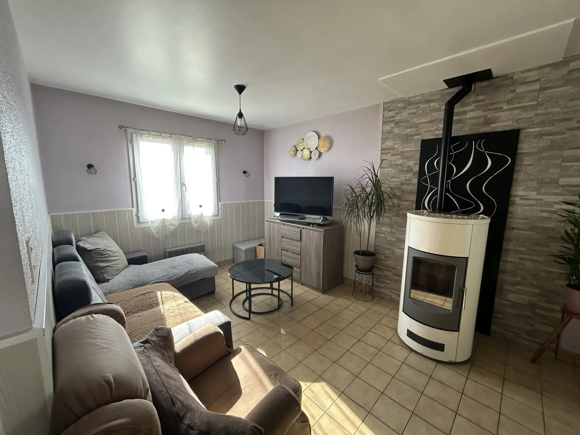 Maison de Village avec Grand Terrain à Quistinic - Vue Dégagée, Calme et Spacieux 