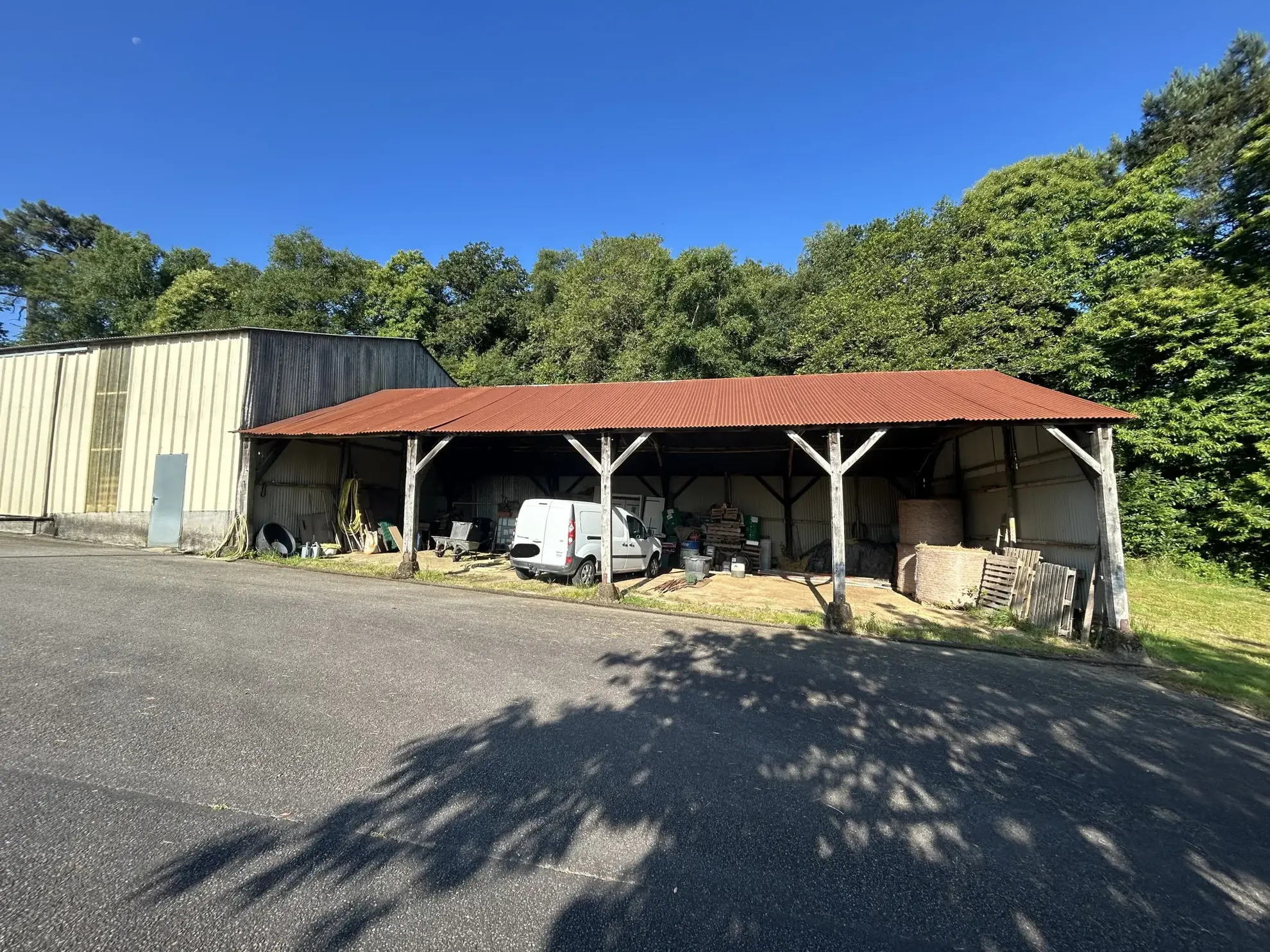 Maison de Village avec Grand Terrain à Quistinic - Vue Dégagée, Calme et Spacieux 