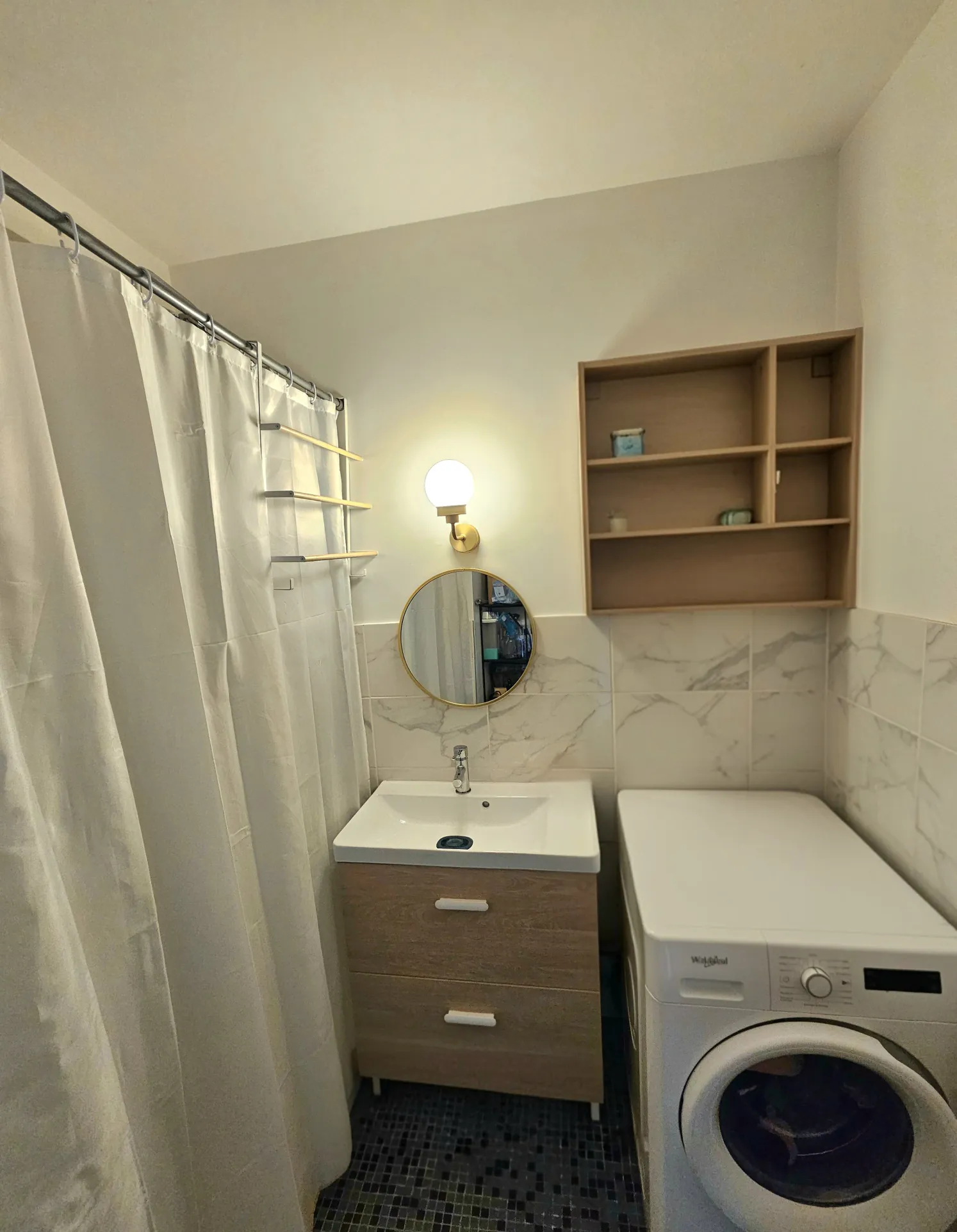 Appartement T3 de 61,39 m² à Firminy Vert avec garage et cave, locataire en place 