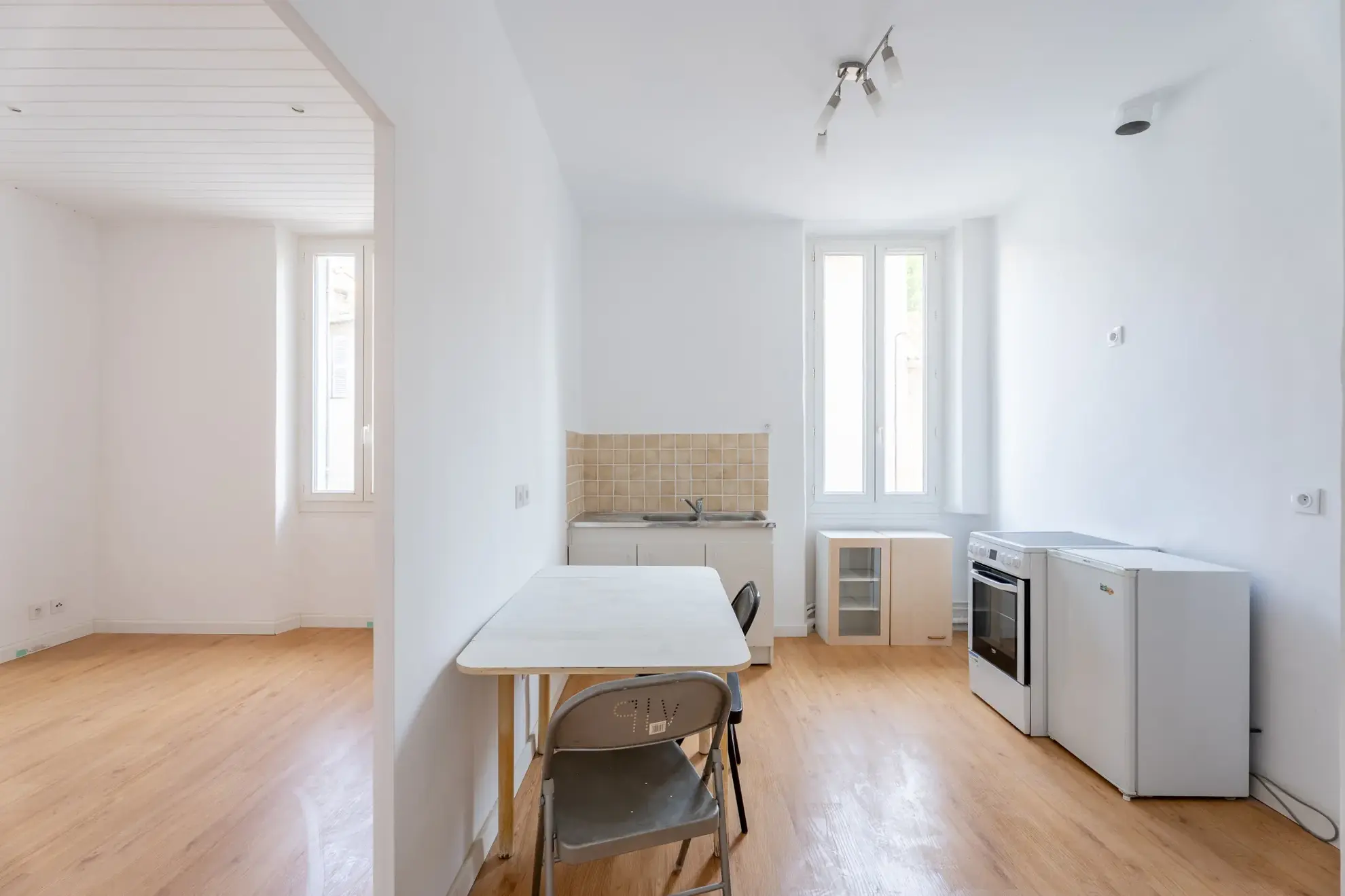 Appartement T2 rénové avec cave et climatisation à Saint-Marcel, Marseille 