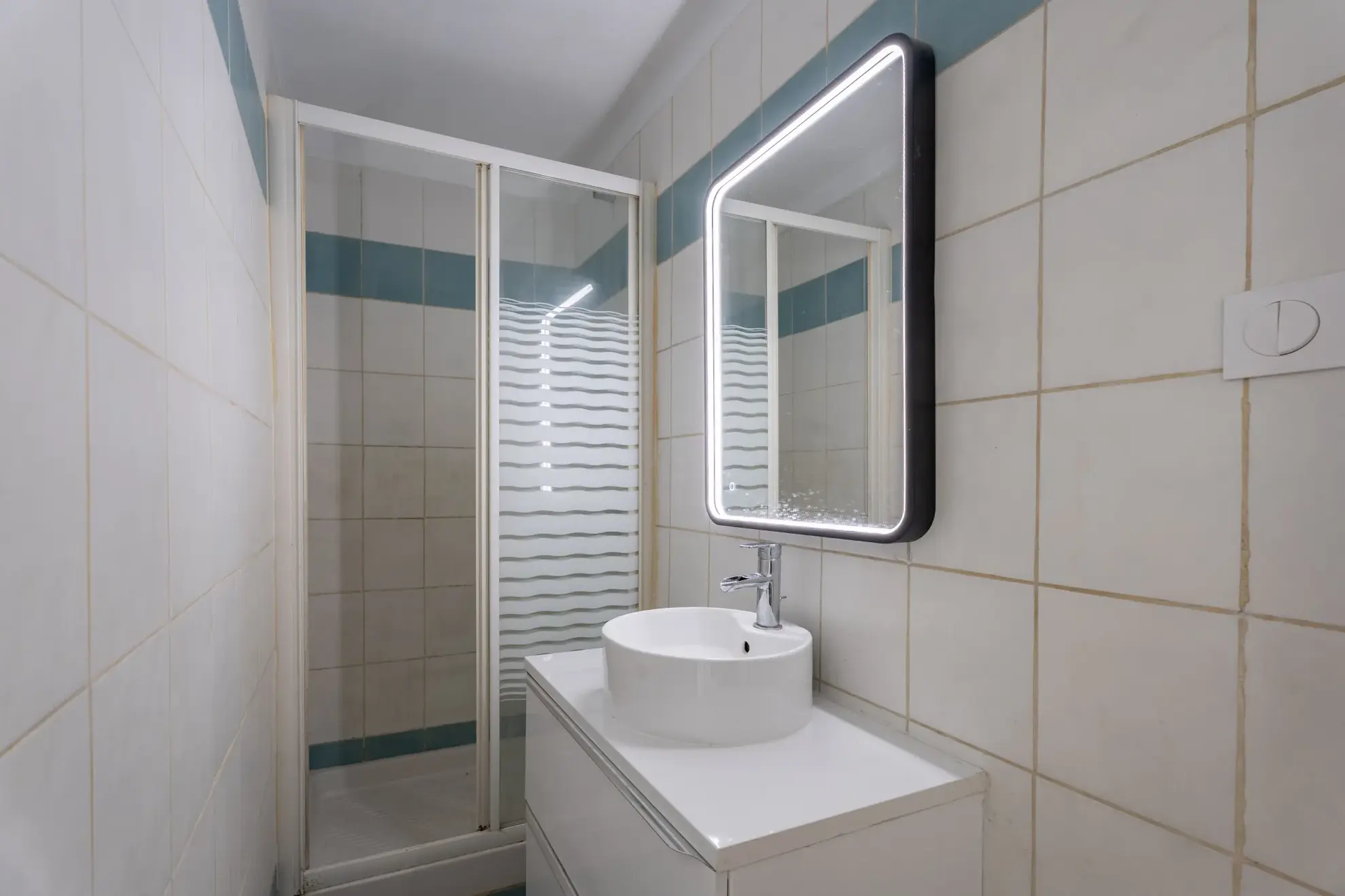 Appartement T2 rénové avec cave et climatisation à Saint-Marcel, Marseille 