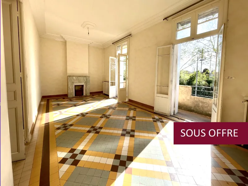 Appartement à rénover de 92 m² avec potentiel de duplex à Montpellier Beaux-Arts