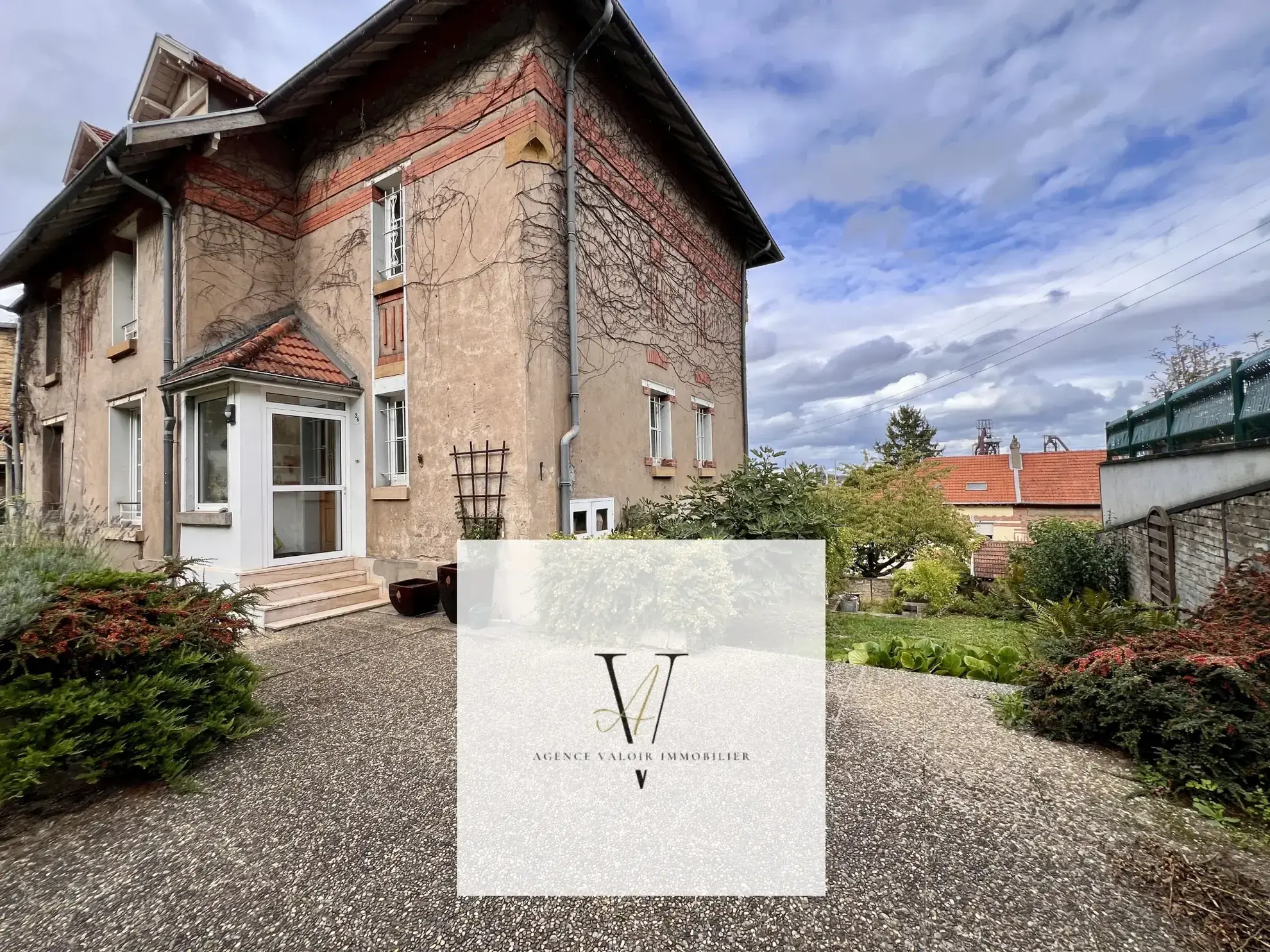 À vendre grande maison familiale de 161 m² à Hayange en secteur résidentiel 