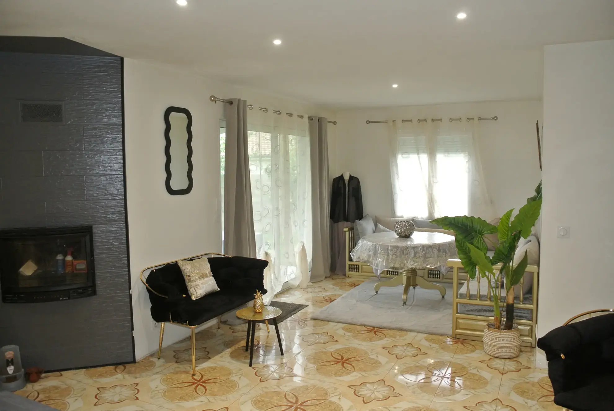 Maison moderne avec 4 chambres et grand terrain à Marmande 