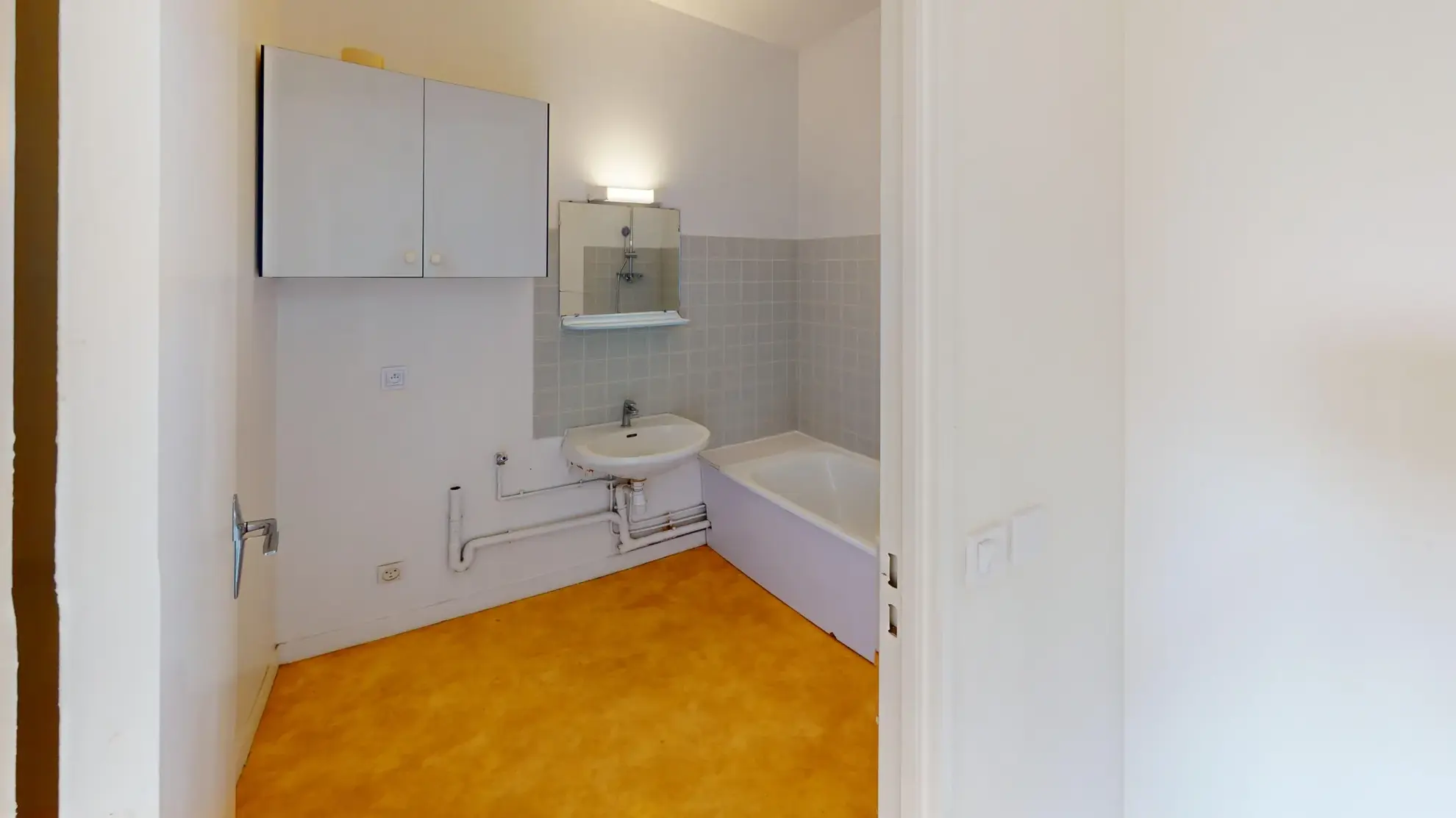 Appartement F3 lumineux avec cave et parking à Meaux 