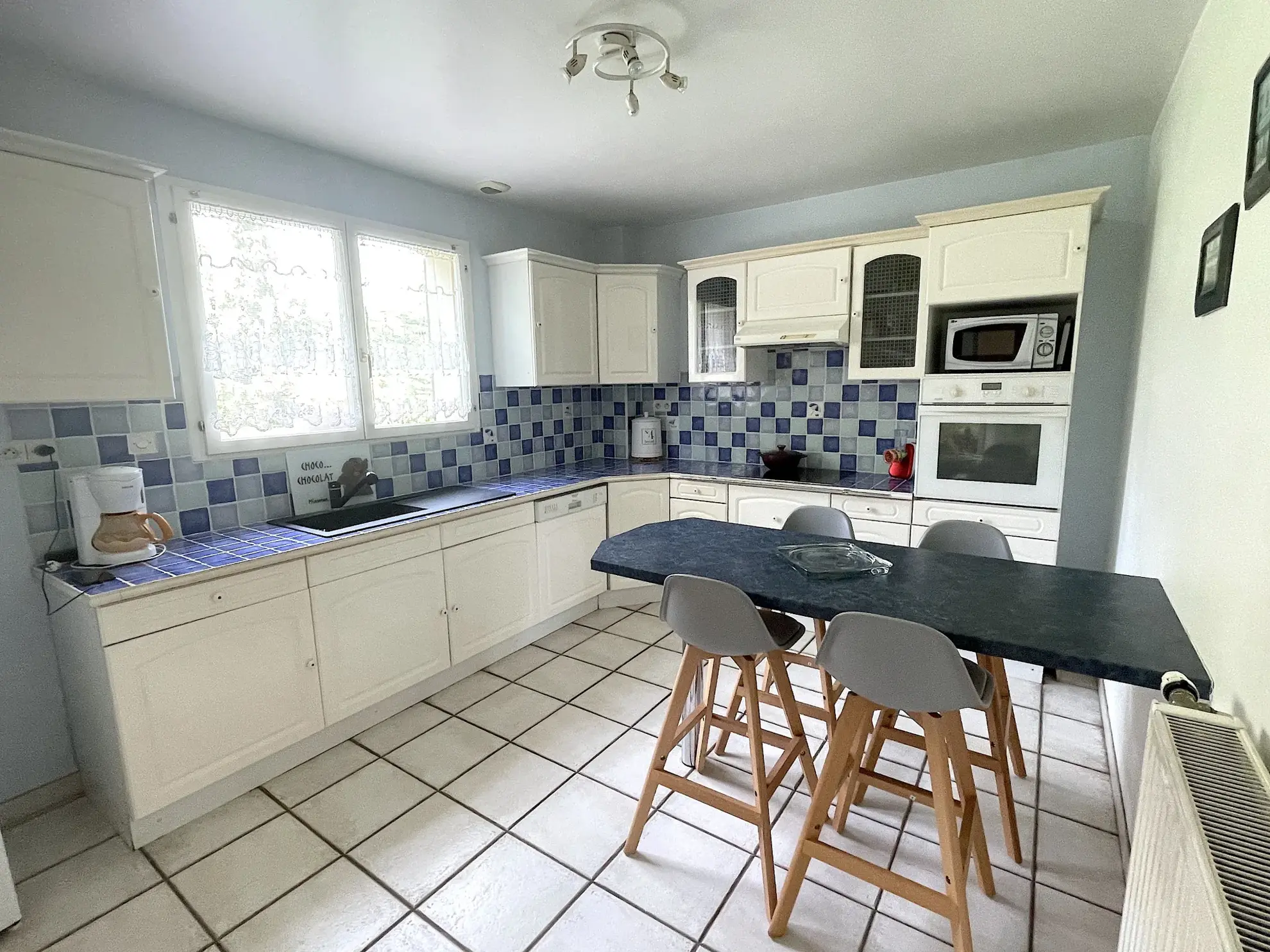 Maison 3 chambres avec grand jardin et terrasse à Saint-Quentin 