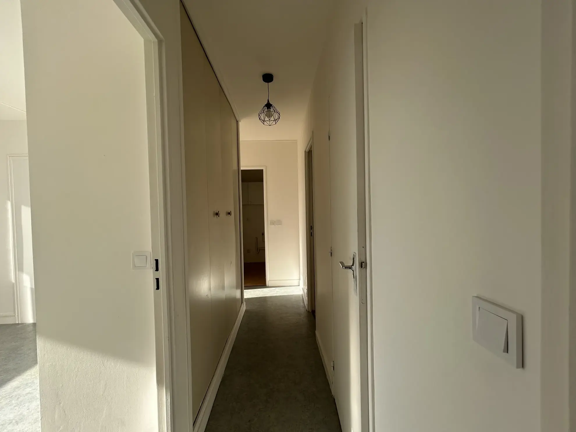 Appartement F3 lumineux avec cave et parking à Meaux 