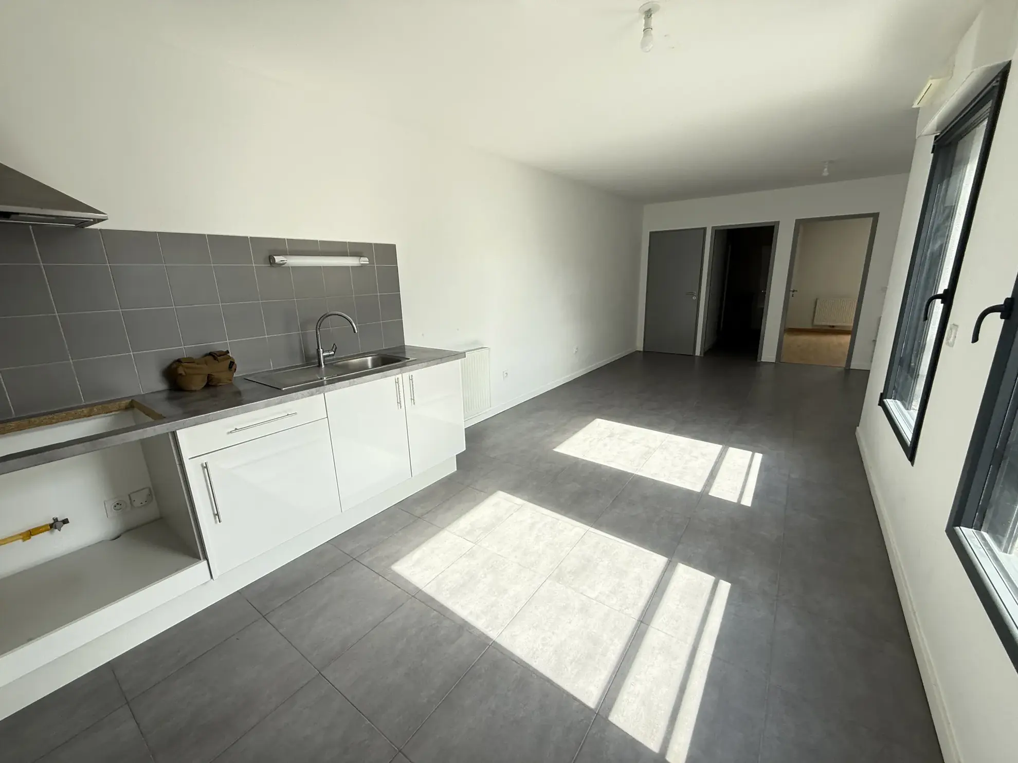 Appartement T2 à Bordeaux Chartrons avec balcon et parking - Dernier étage 