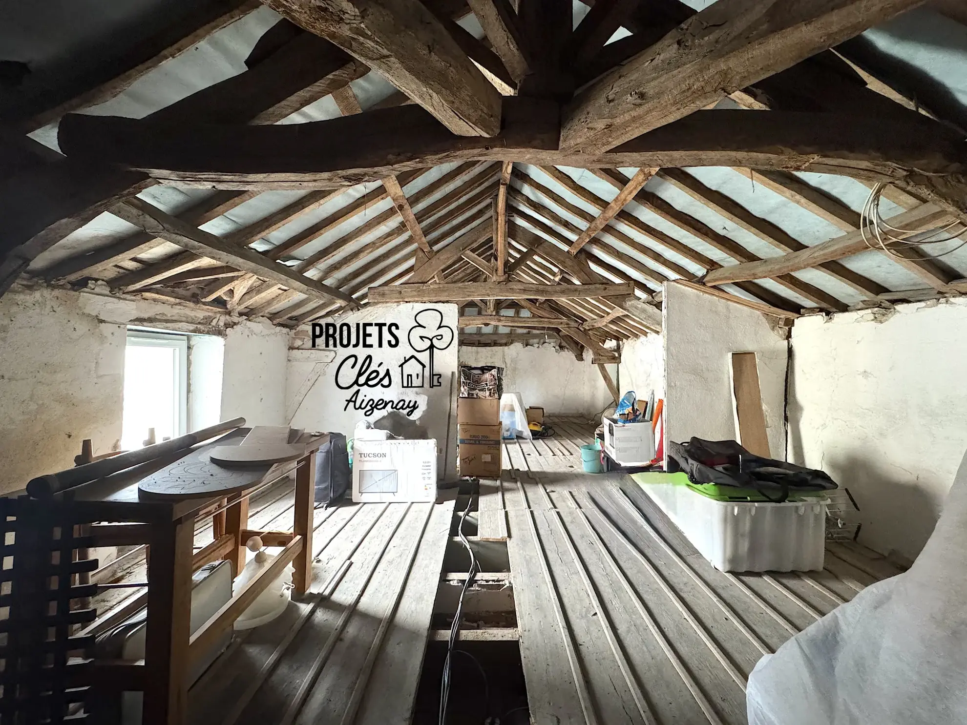 Charmante maison en pierre avec grenier aménageable au cœur de Maché (Vendée) 
