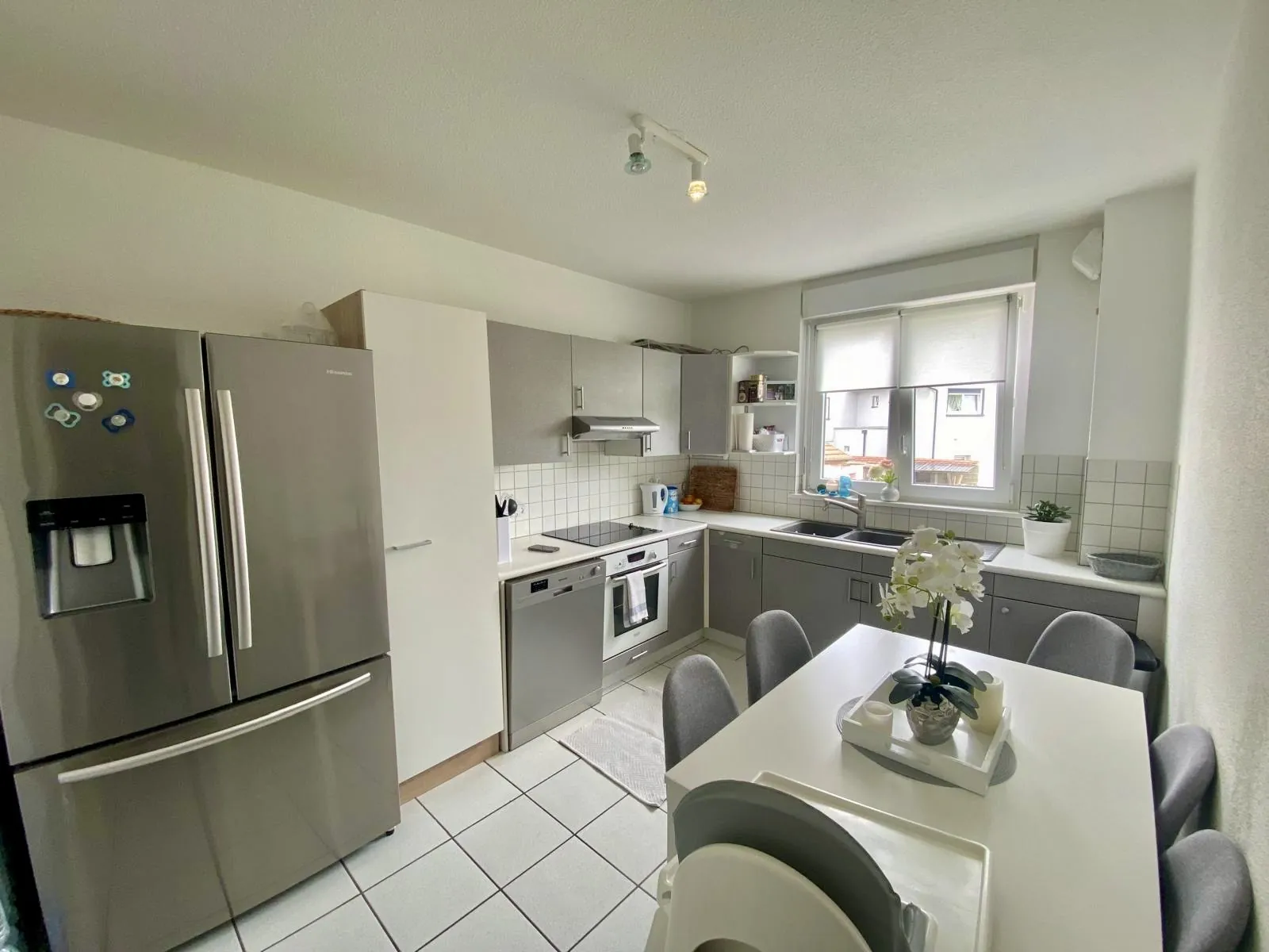 Appartement F2 rénové à Saint-Louis Bourgfelden avec terrasse et parking 