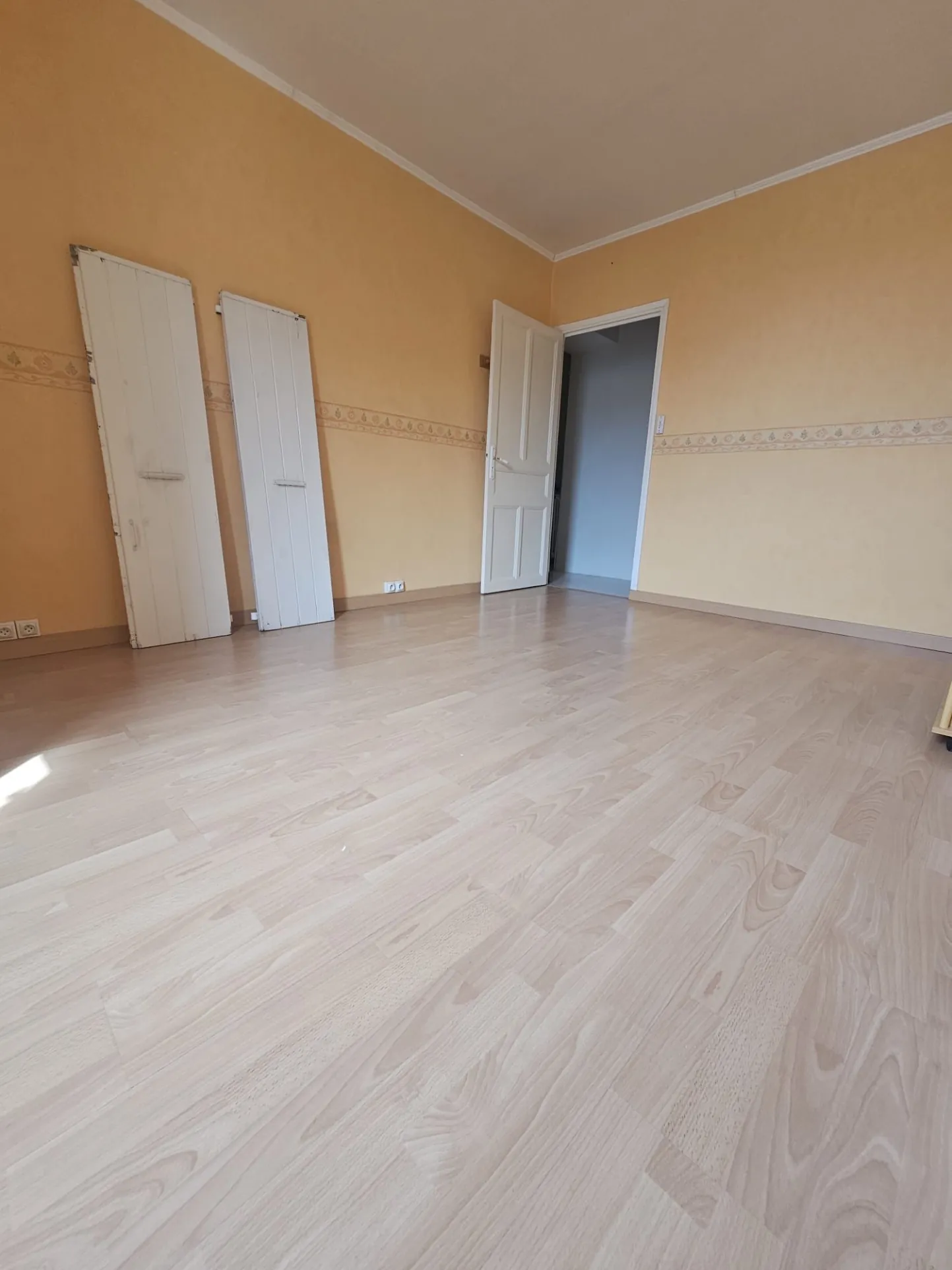 Maison de village en pierre à Saint-Gervais-sur-Roubion de 139,75 m² avec terrasse 