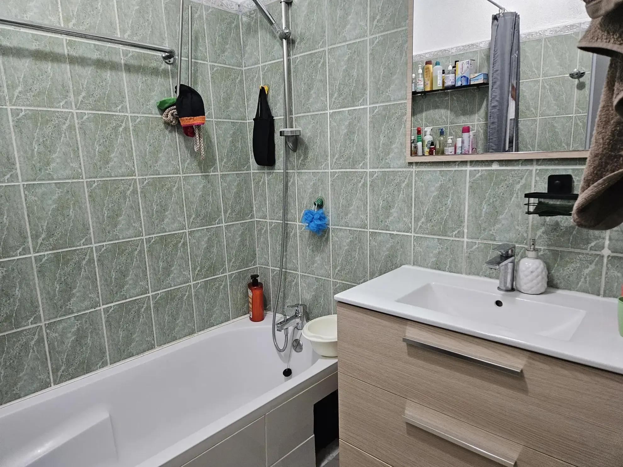 Vente maison 180 m² à Orange proche du centre-ville avec jardin 