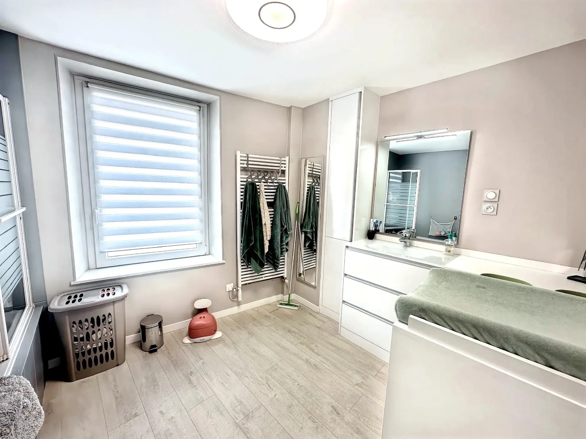 Maison de village rénovée à Marbache de 78m² avec garage et indépendance 