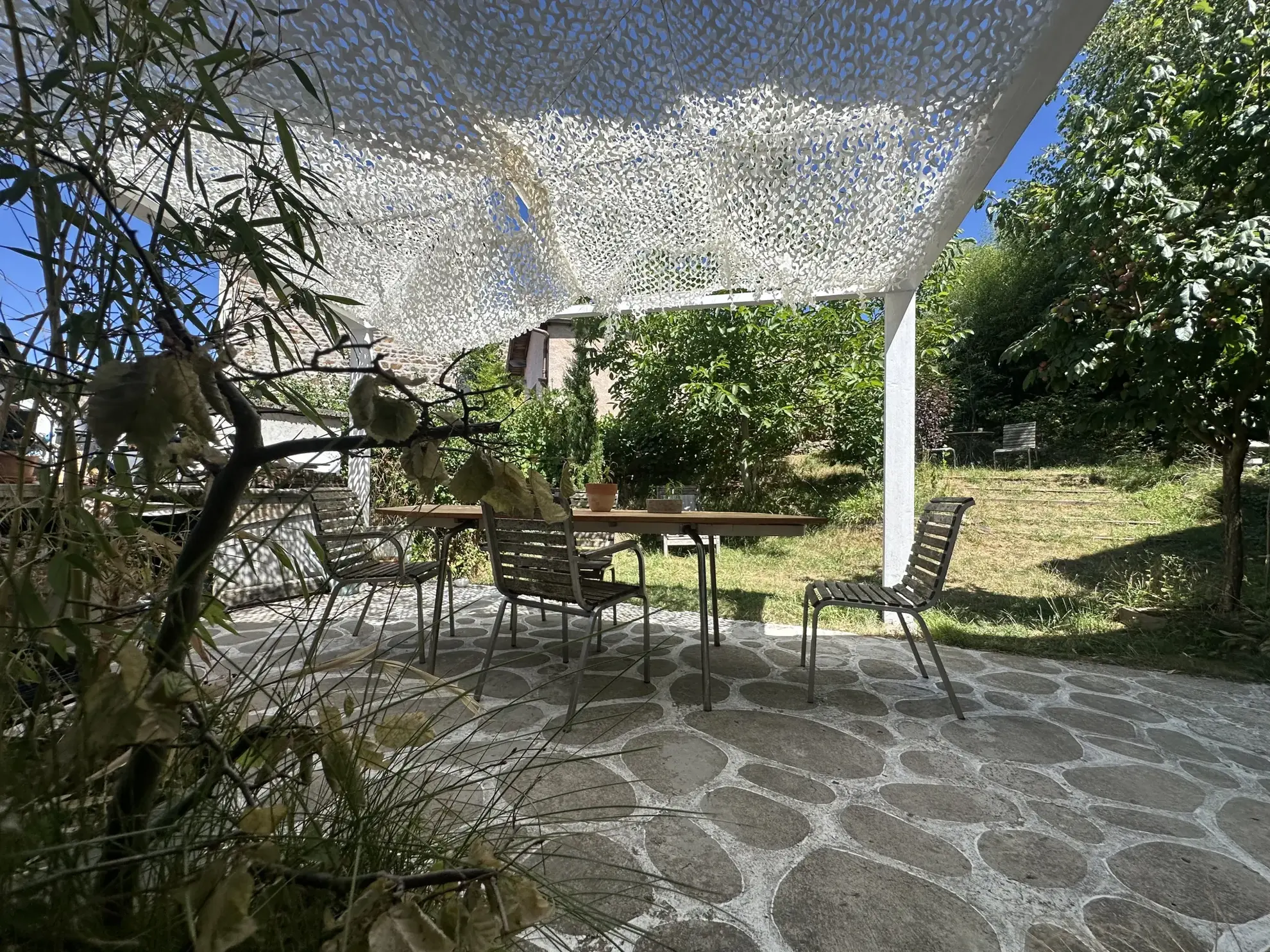 Maison de village authentique de 129 m² avec terrain à Sainte-Colombe-sur-Gand 