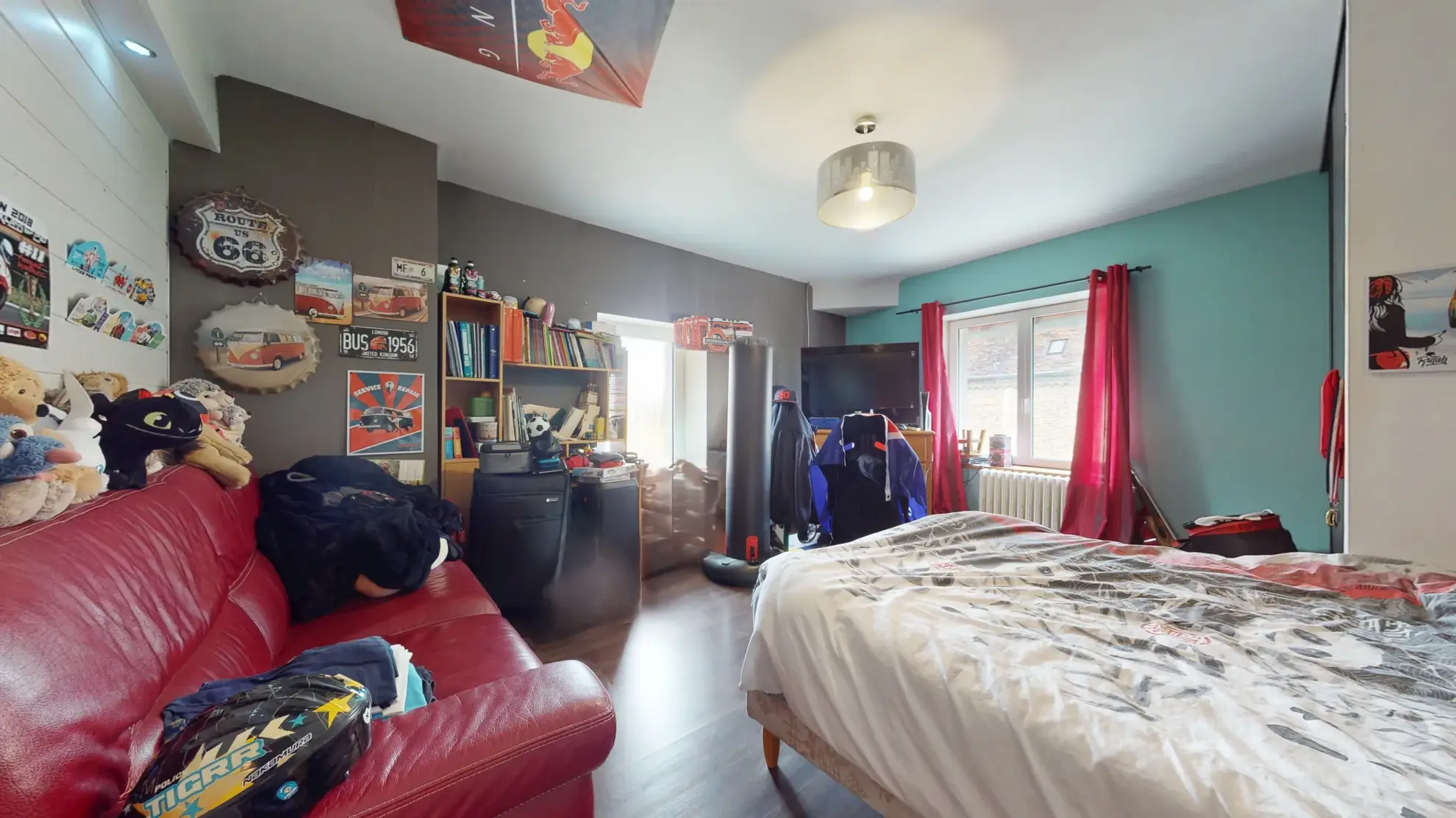 Ensemble immobilier avec maison de 234m², appartement loué et terrain à Souvans 