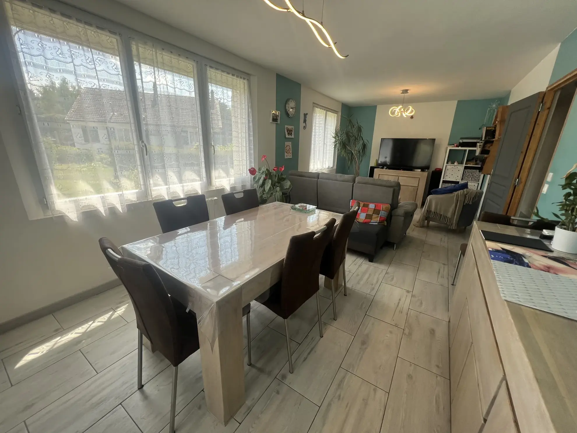 Maison de plain-pied à vendre à Bourgtheroulde, grand terrain, proche nature 