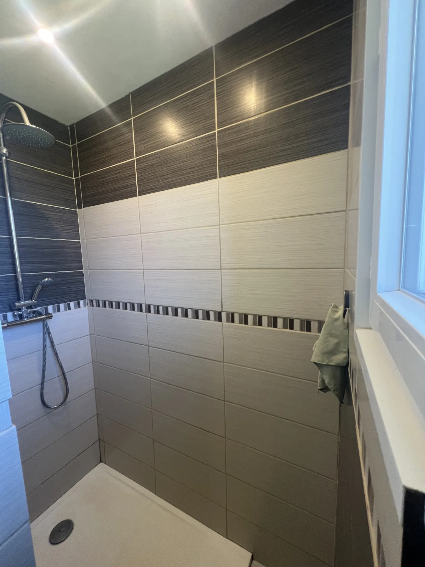 Maison de plain-pied à vendre à Bourgtheroulde, grand terrain, proche nature 