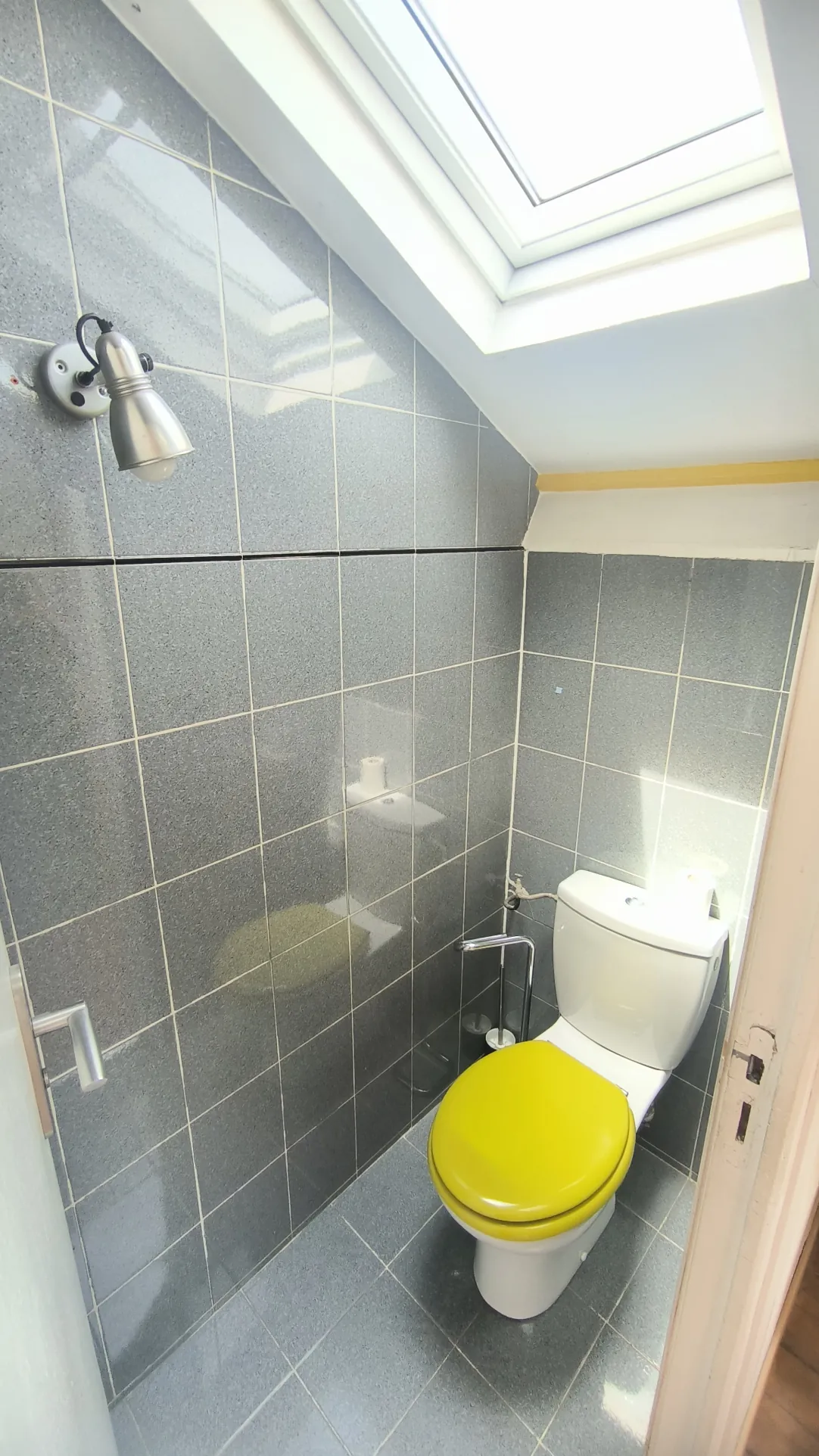 Appartement 2 pièces à Nice Nord avec terrasse en dernier étage 