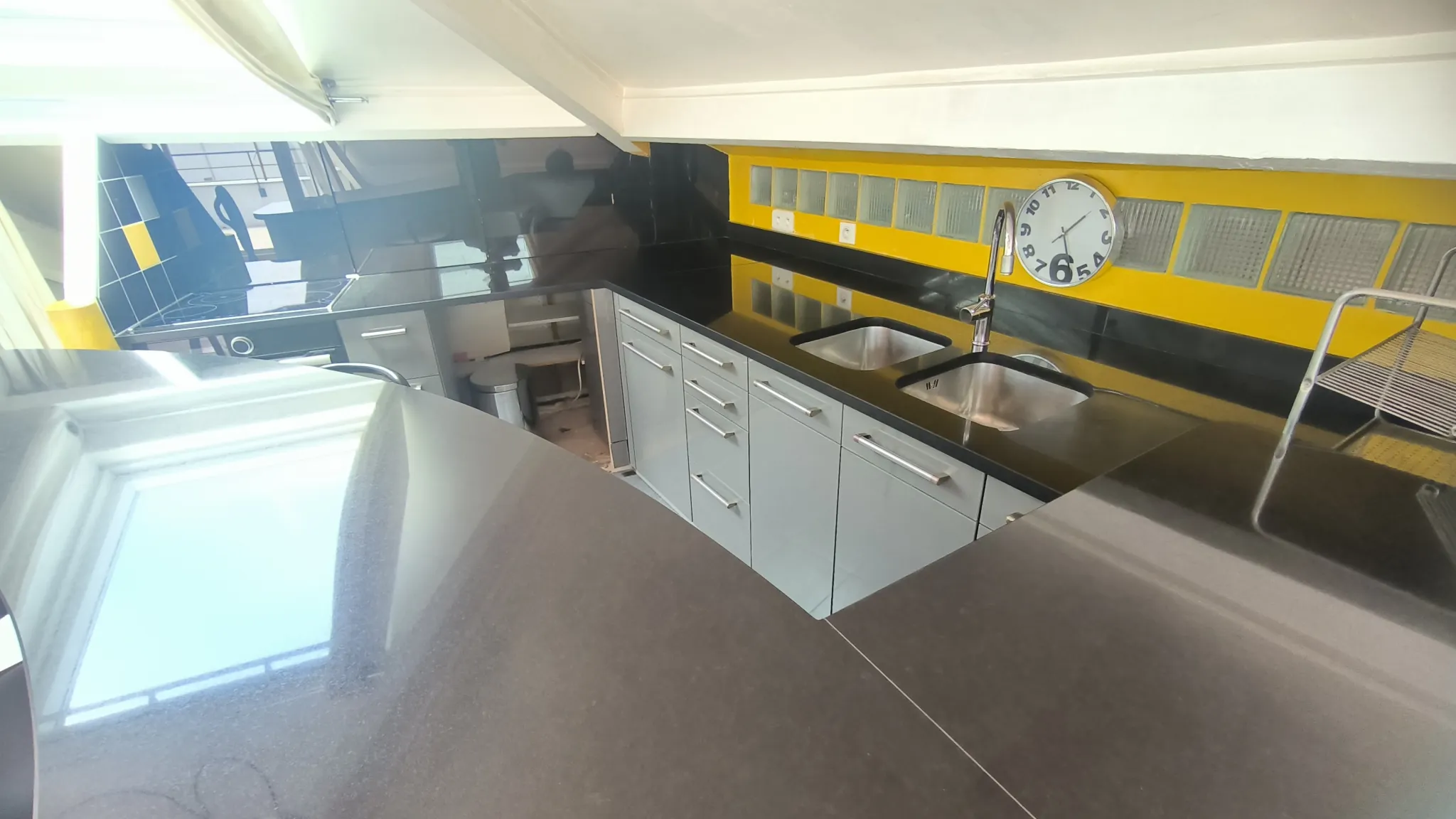 Appartement 2 pièces à Nice Nord avec terrasse en dernier étage 