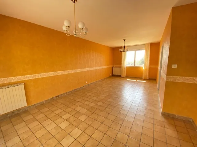 Maison familiale de 135m² à Essert avec 4 chambres et jardin clos 