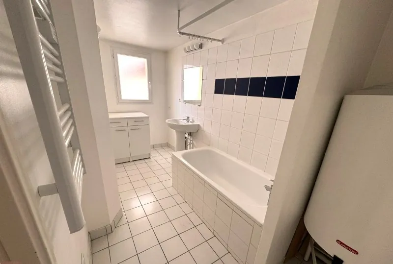 Appartement T3 lumineux à Vichy, proche centre-ville et campus universitaire 