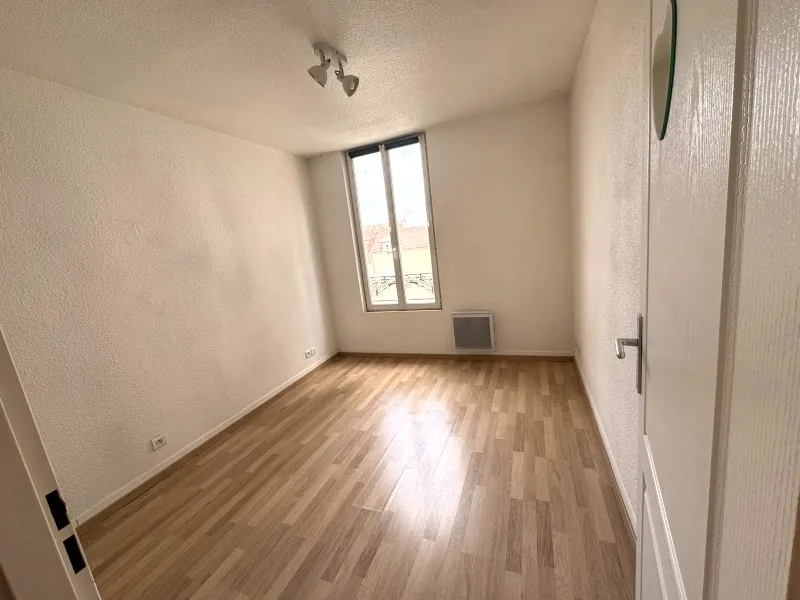 Appartement T3 lumineux à Vichy, proche centre-ville et campus universitaire 