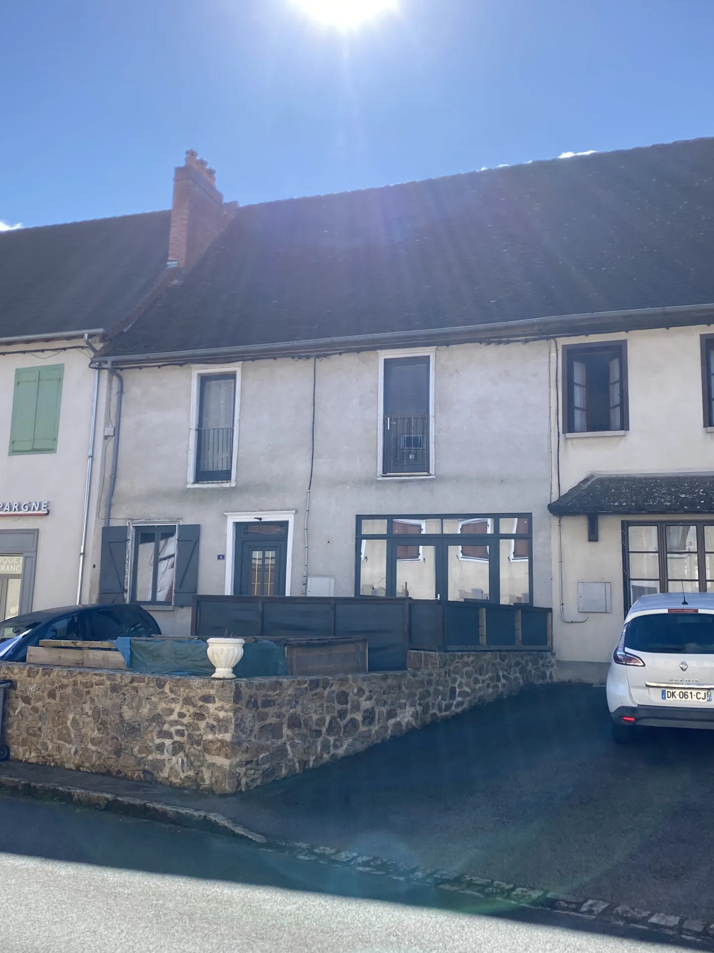 Belle maison en pierre rénovée avec terrasse à Magnac Bourg - 3 chambres 