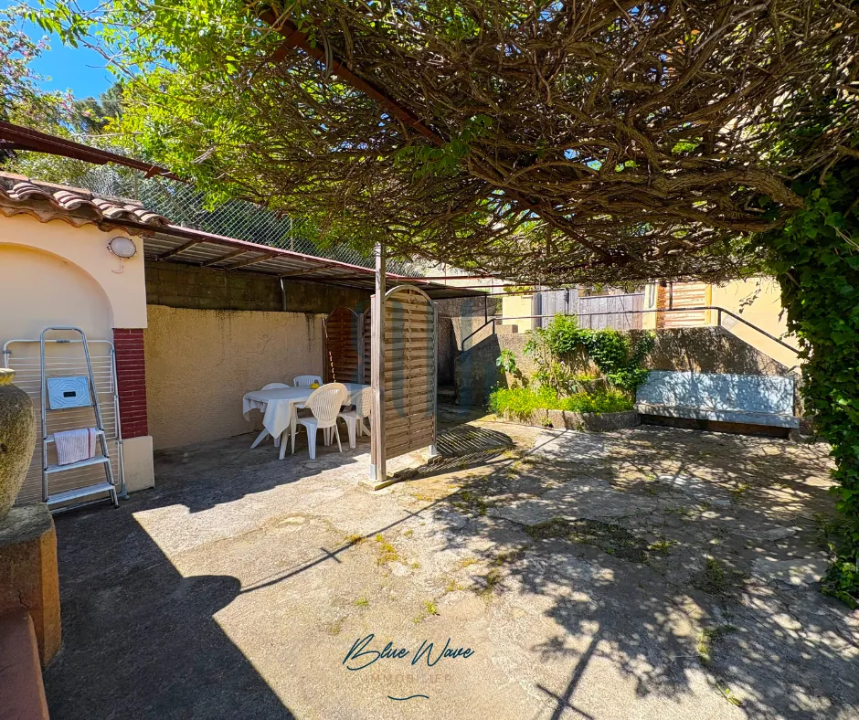 Studio lumineux à Sainte-Maxime avec terrasse et parking - Opportunité à saisir 