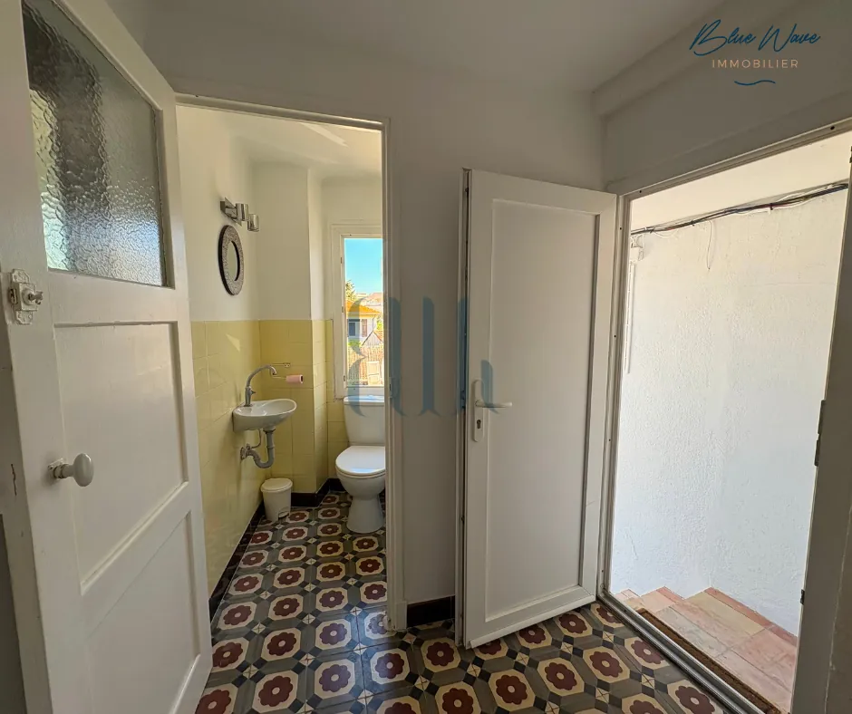 Studio lumineux à Sainte-Maxime avec terrasse et parking - Opportunité à saisir 