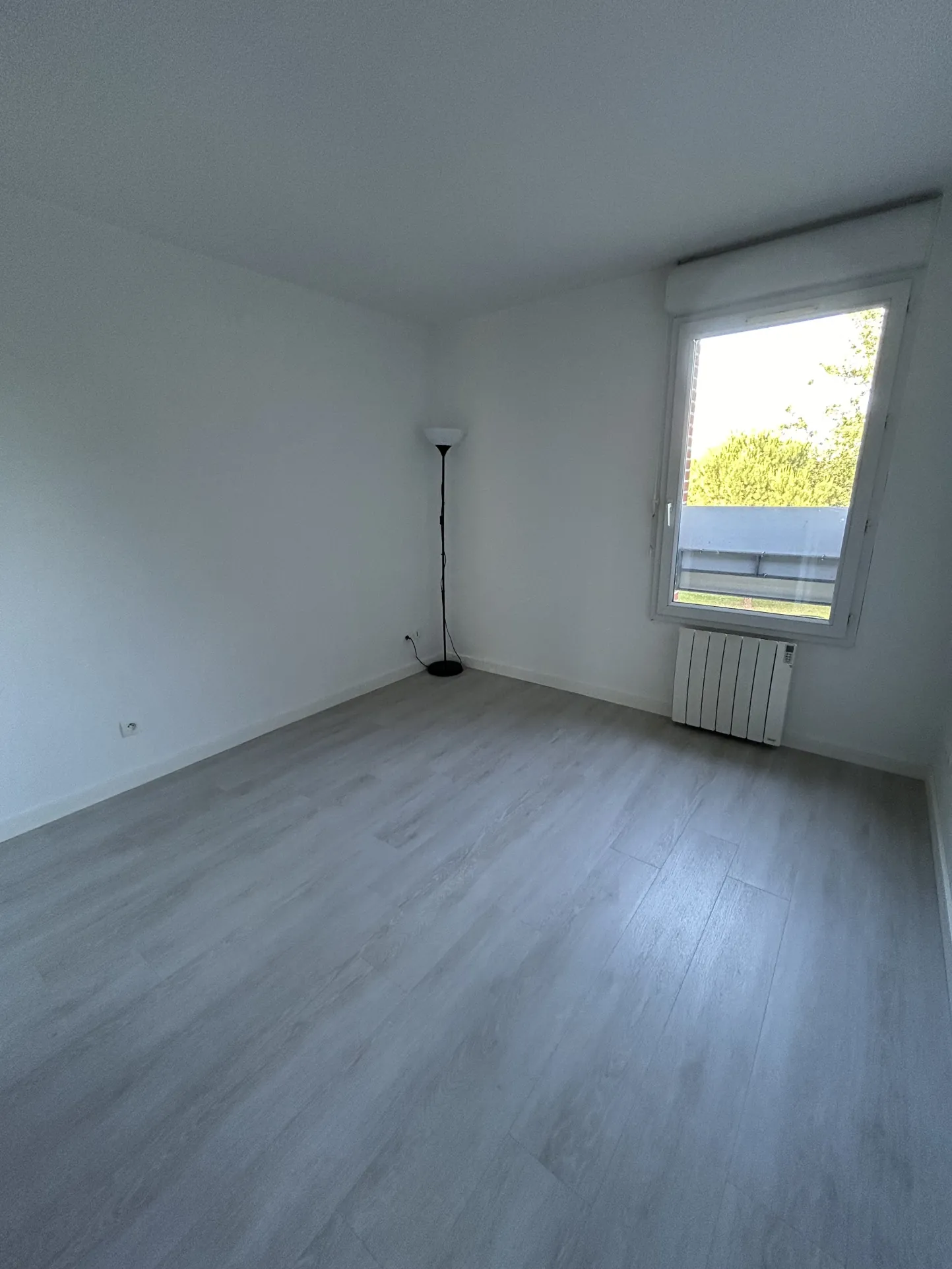À vendre Appartement T3 lumineux à Toulouse, terrasse et parking sécurisé 