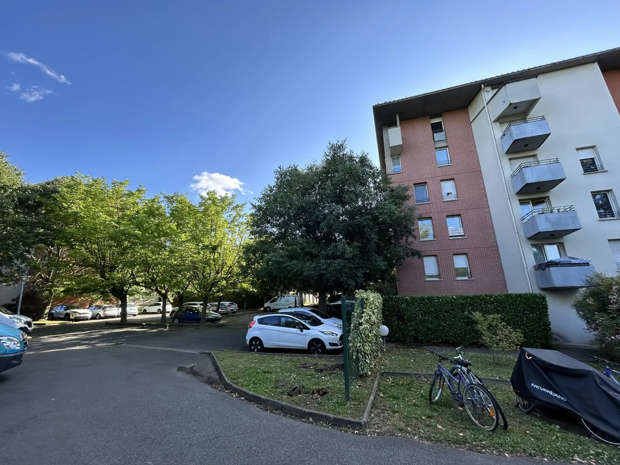 À vendre Appartement T3 lumineux à Toulouse, terrasse et parking sécurisé